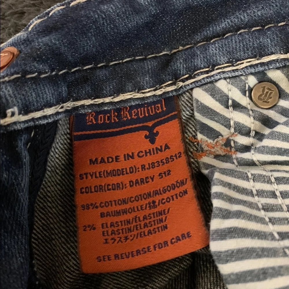 Jeans Rock Revival